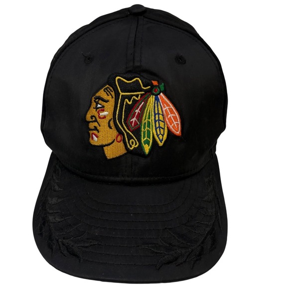 Chicago Blackhawks Adjustable SnapBack Hat 3D Raised Logo Black New‎ Era M/L - Picture 1 of 7